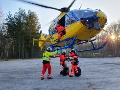 VÝCVIK POSÁDEK LZS JČK PRO ZÁSAHY V NEPŘÍSTUPNÉM TERÉNU